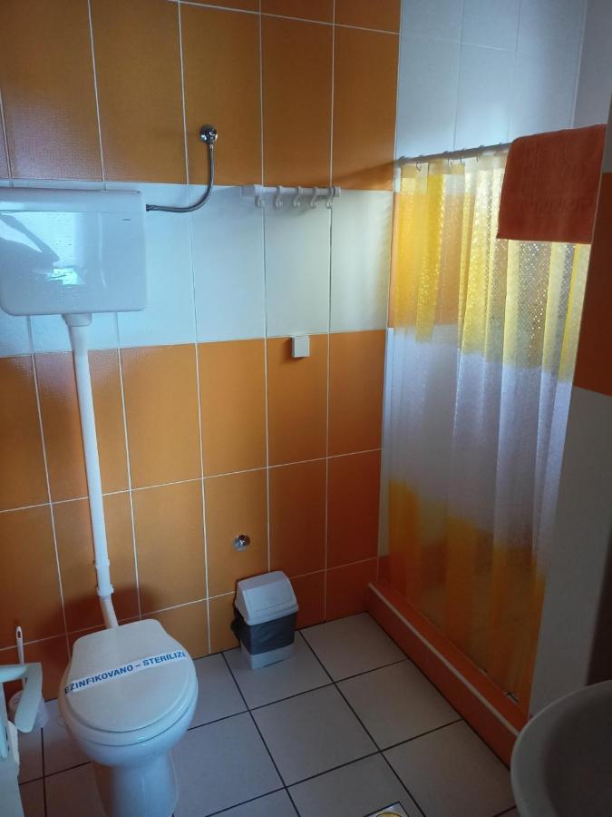 Apartamento Apartman Fiva Pacir Exterior foto