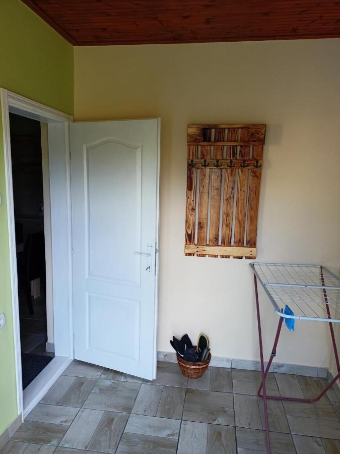 Apartamento Apartman Fiva Pacir Exterior foto